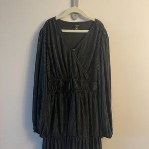 Aqua Black Peasant Dress, Medium Girls